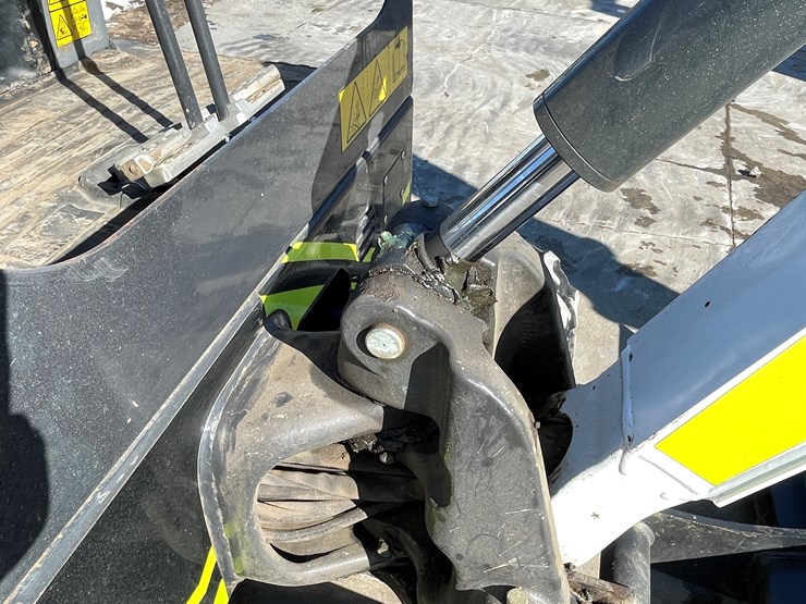 2022-bobcat-e20-image-45