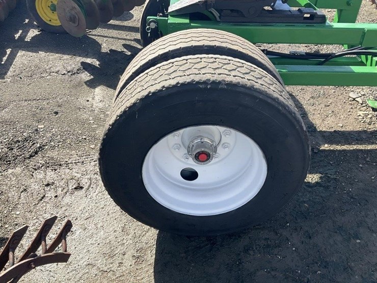 custom-hydraulic-5th-wheel-field-dolly-image-3