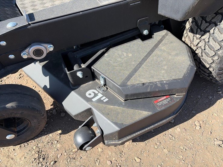 2025-yakta-yxr-920-commercial-zero-turn-mower-image-7