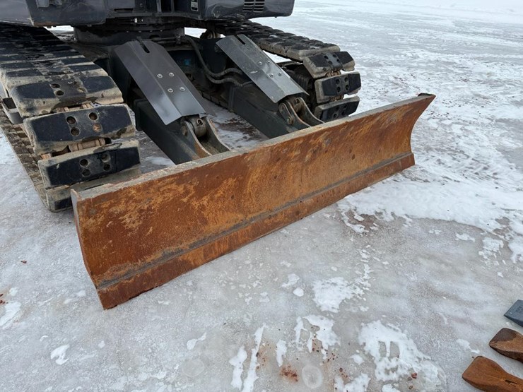 case-cx145dsr-image-31