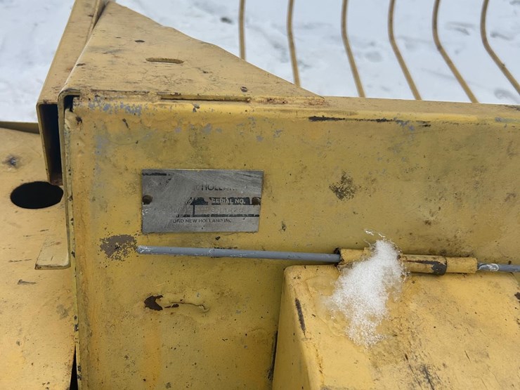 new-holland-790-image-7