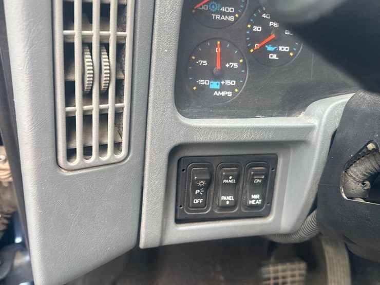 2005-international-7400-image-19