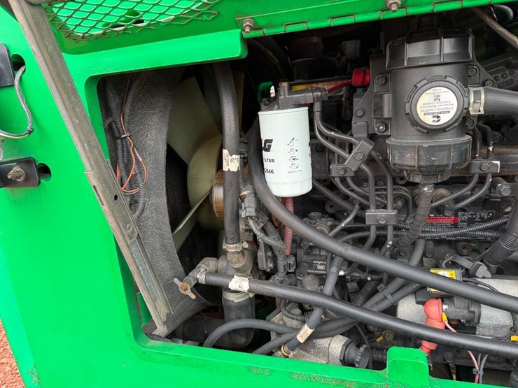 2015-sky-trak-6036-image-34