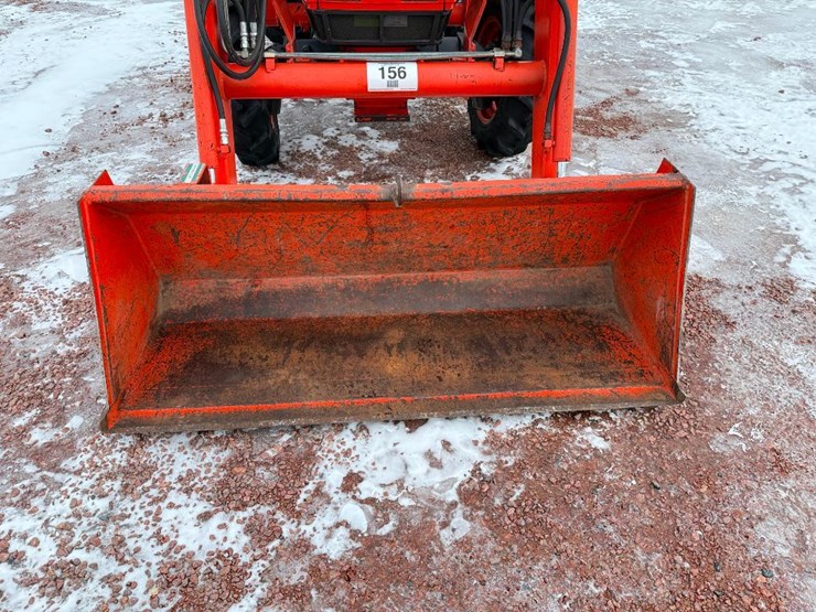 kubota-la480-image-16