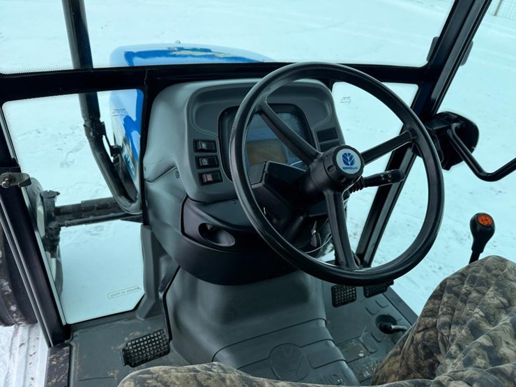 new-holland-tn75d-image-53