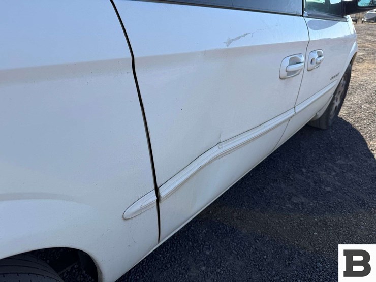 2001-dodge-grand-caravan-image-17