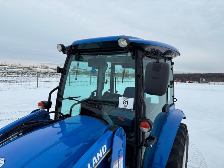 new-holland-boomer-37-image-14