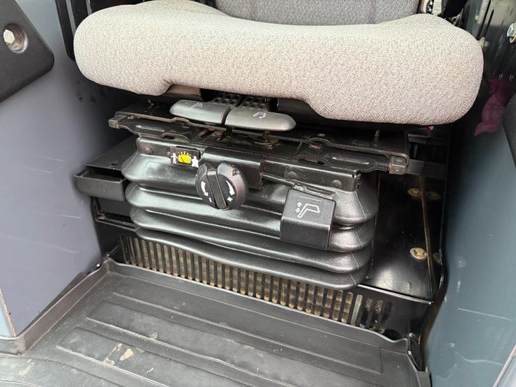 deere-450j-lt-image-50