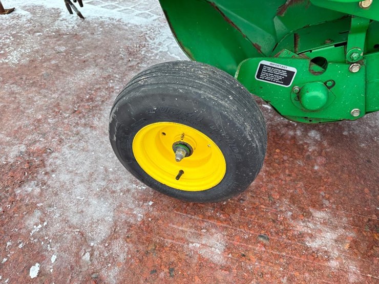 john-deere-566-image-8