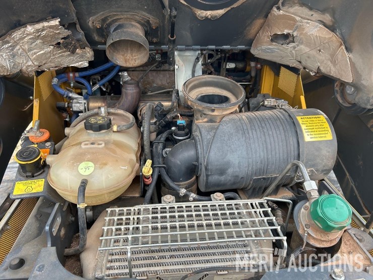 2018-deere-333g-image-58