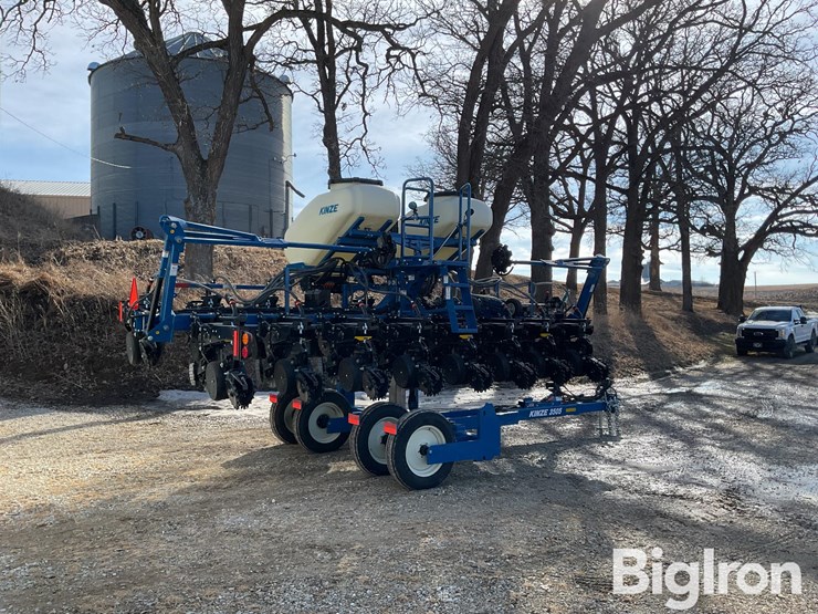 2024-kinze-3505-image-5