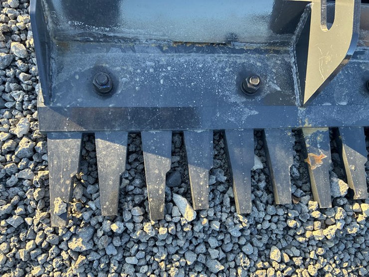 #115426-•-78"-skidsteer-land-leveler-image-2