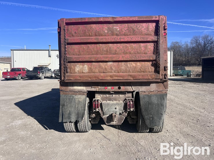 1989-mack-rd690s-image-6