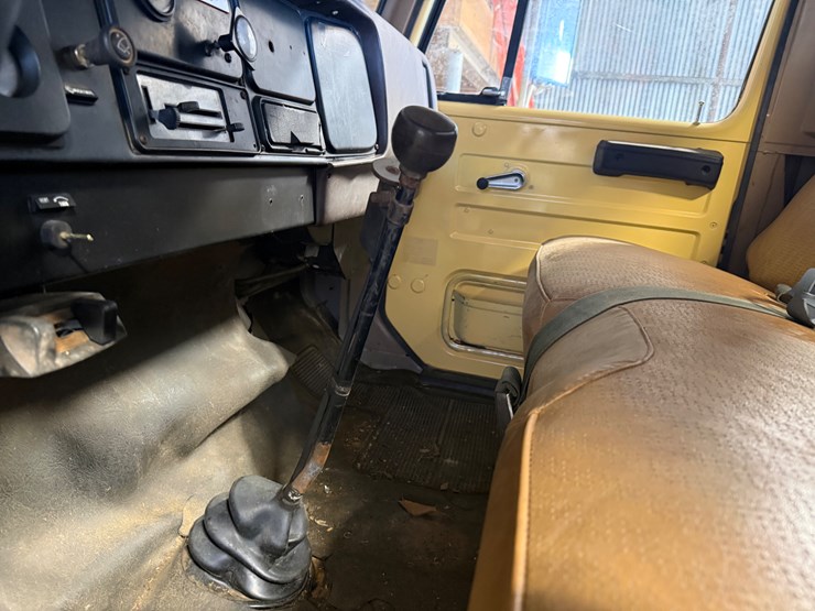 #5-•-1983-international-1724;-1734;-1754-digger-truck-image-13