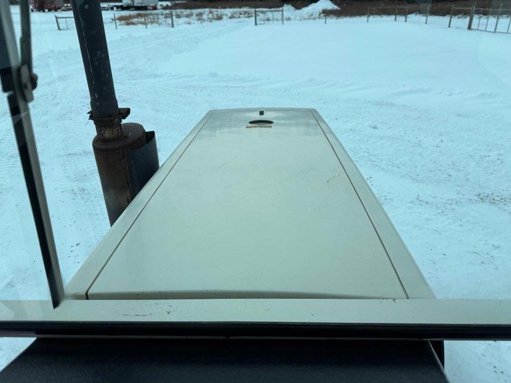 #44-•-lot-44-image-47