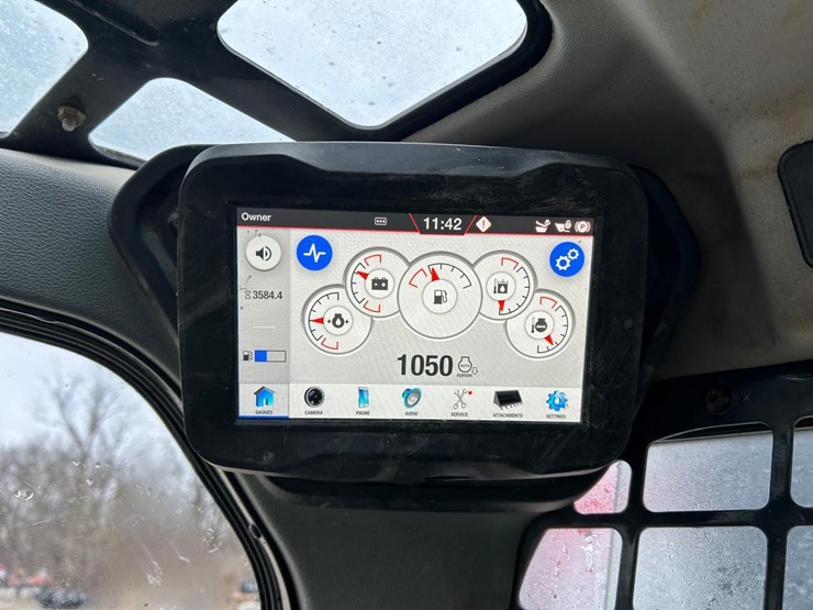 2020-bobcat-t76-image-25