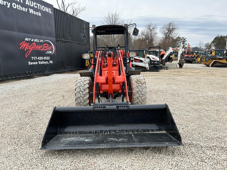 2021-kubota-r540-image-7