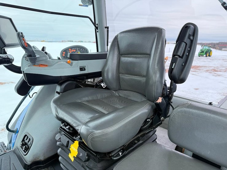 new-holland-t8.320-image-58