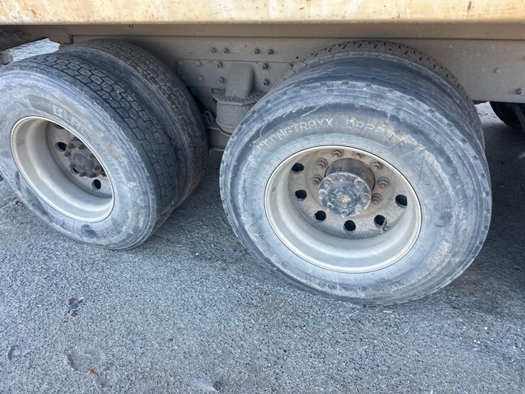 2015-kenworth-t370-image-14