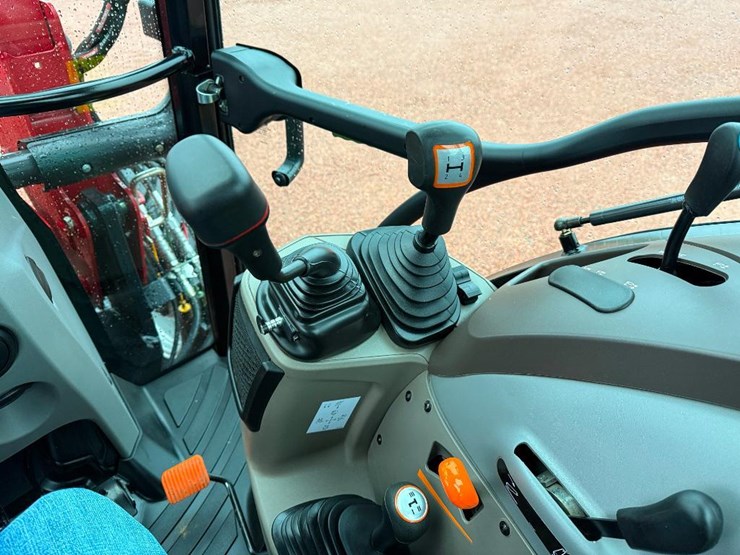 case-ih-farmall-75c-image-59