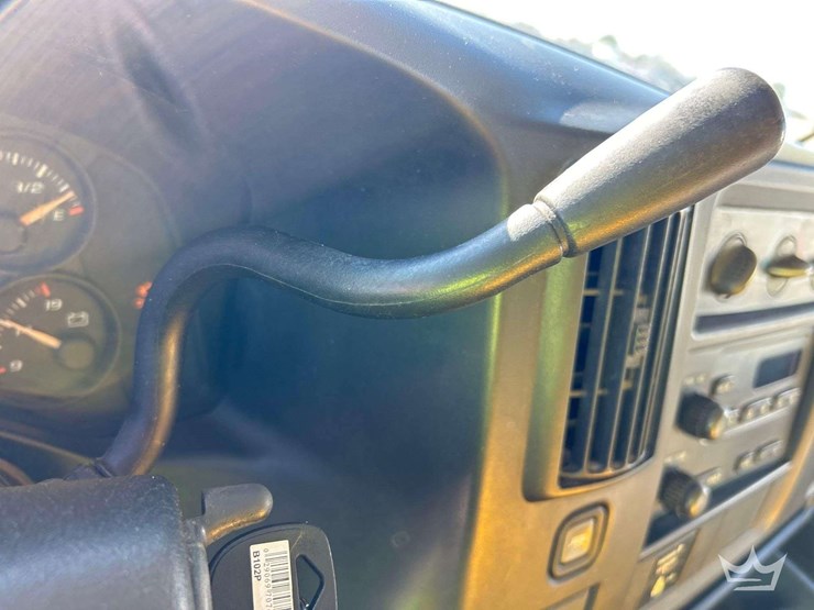 2006-gmc-3500-image-15