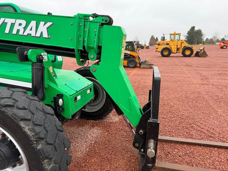 2015-sky-trak-6036-image-28