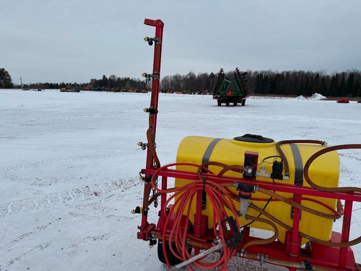 #83-•-lot-83-image-23