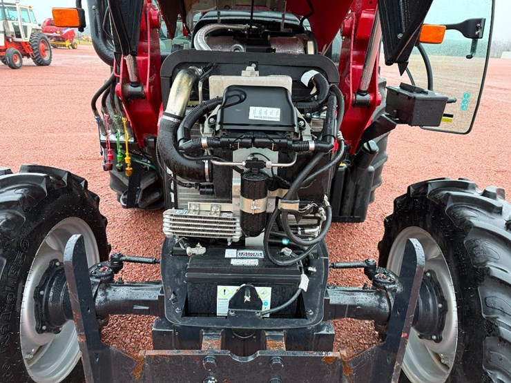 case-ih-farmall-75c-image-44
