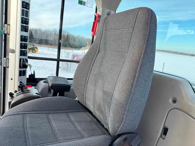 2015-volvo-l90g-image-65