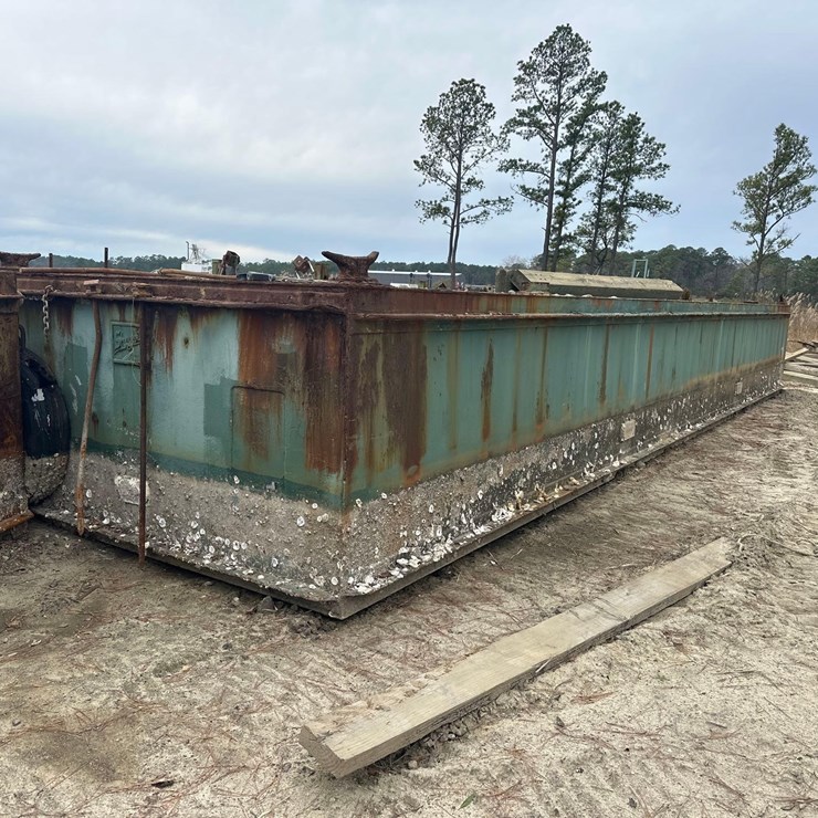 SHUGART 10X40 SECTIONAL BARGE
