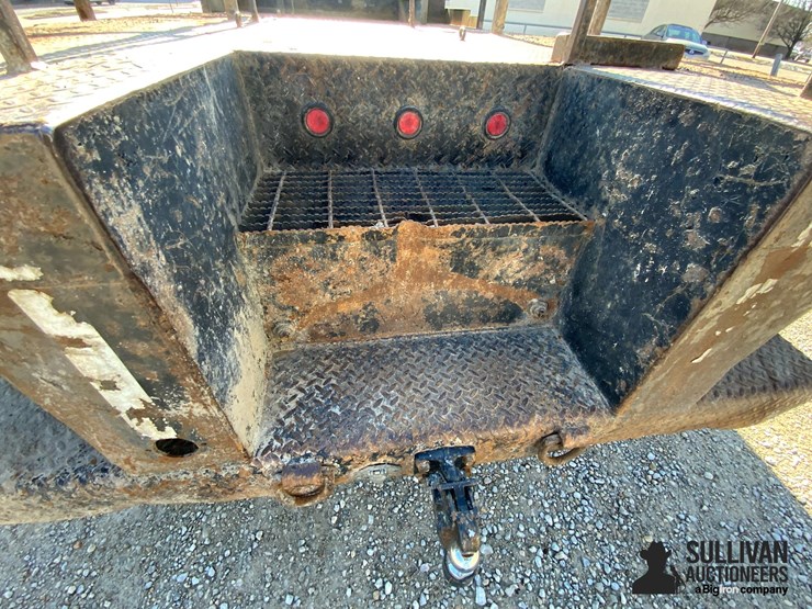 2001-ford-f650-image-9