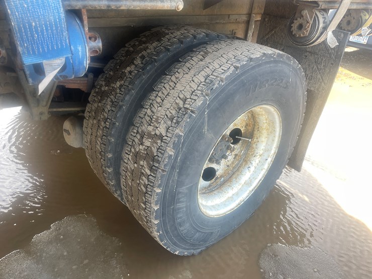 2001-international-2001-image-8