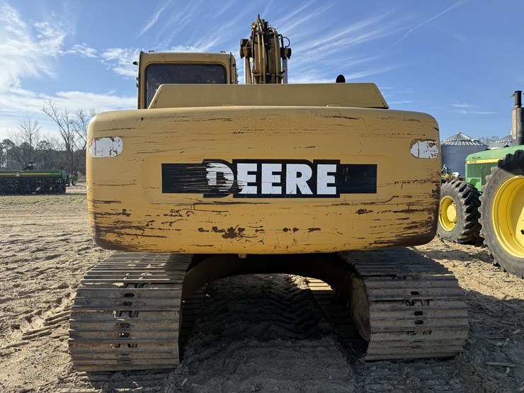 deere-120-image-6