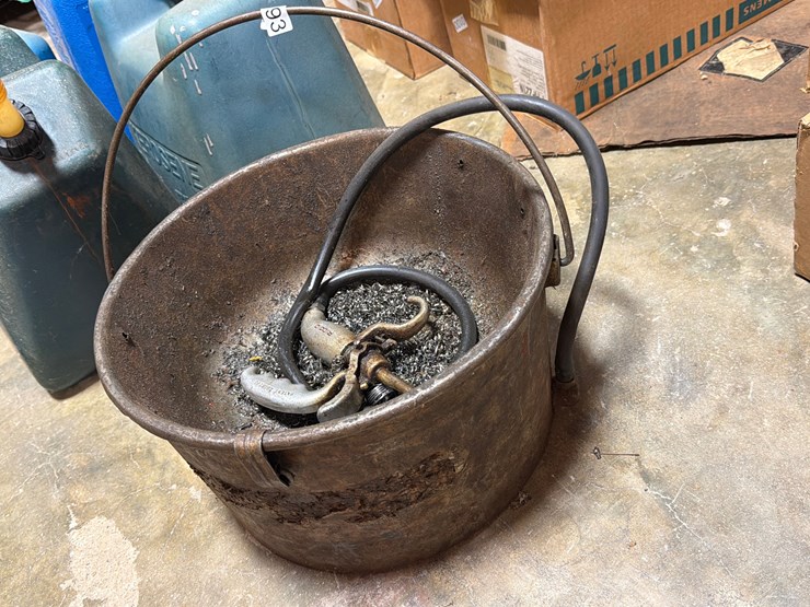 #93-•-oil-bucket-image-1