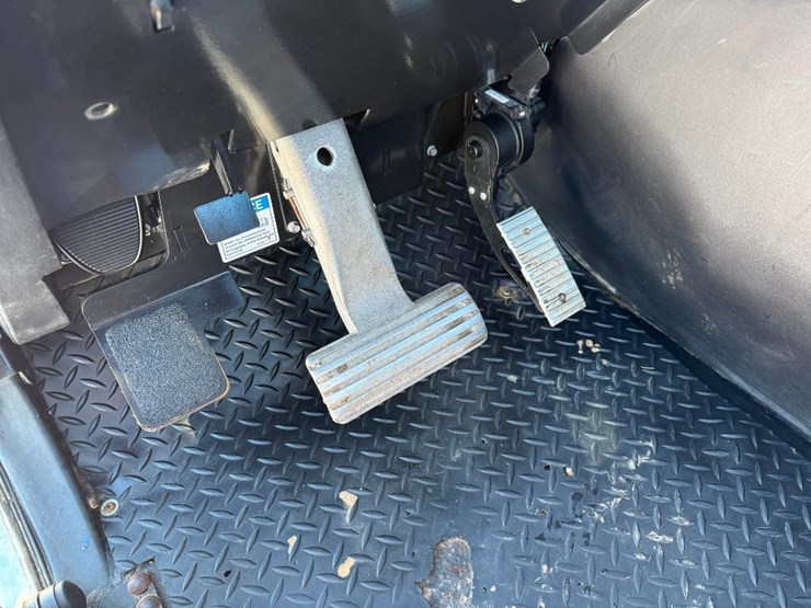 2016-genie-gth844-image-51