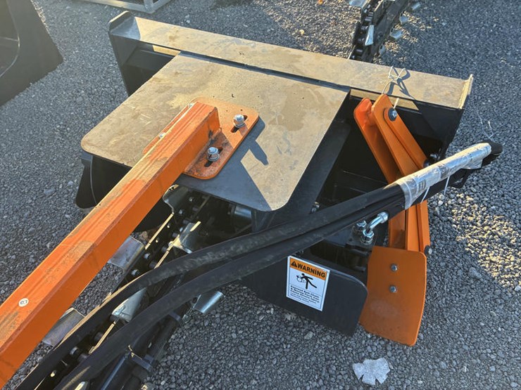 #115430-•-skidsteer-90"-trencher-image-4