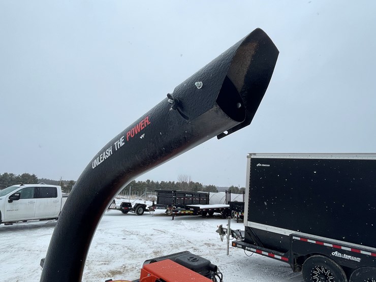 #152-•-2022-bear-cat-wood-chipper-(-no-title)-image-24