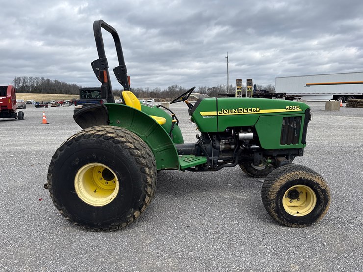 john-deere-5205-image-6