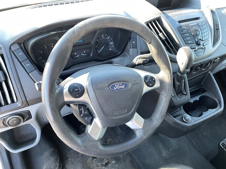 2019-ford-transit-image-57