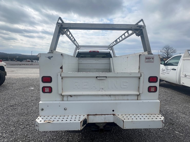 2016-chevrolet-2500-image-5