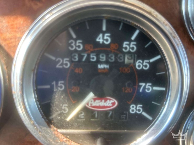 2005-peterbilt-357-image-7