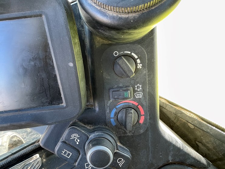 2021-bobcat-e50-image-56