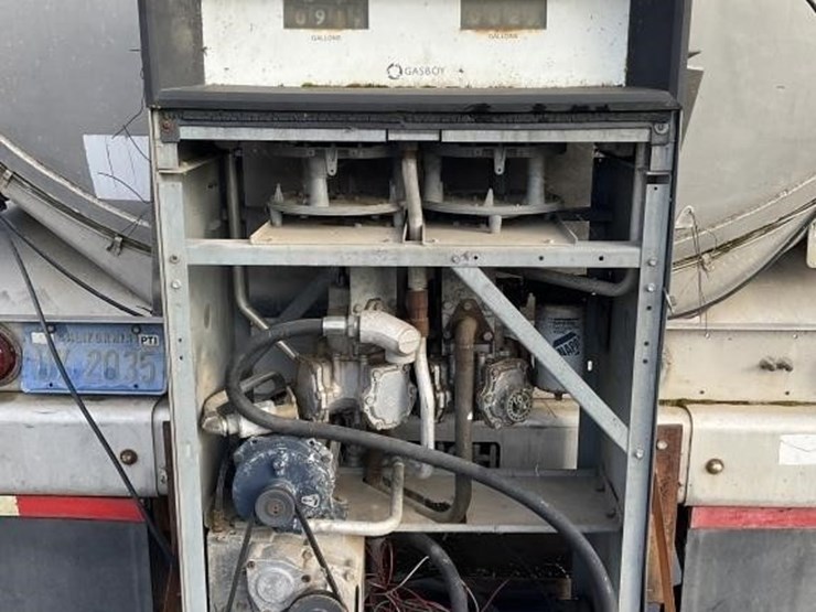 (dmv)-clough-4000g-alu.-tanker-trailer-image-7