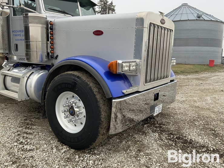 2007-peterbilt-379-image-11