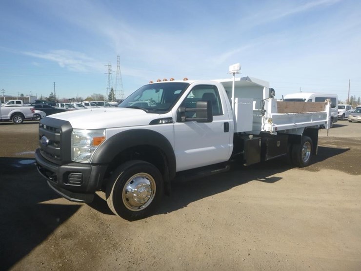 2011-ford-f550-image-1