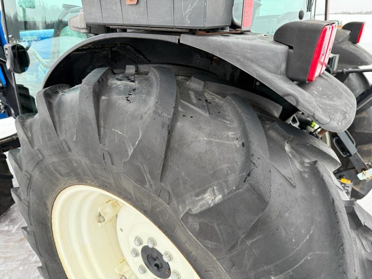 new-holland-t4030-image-8