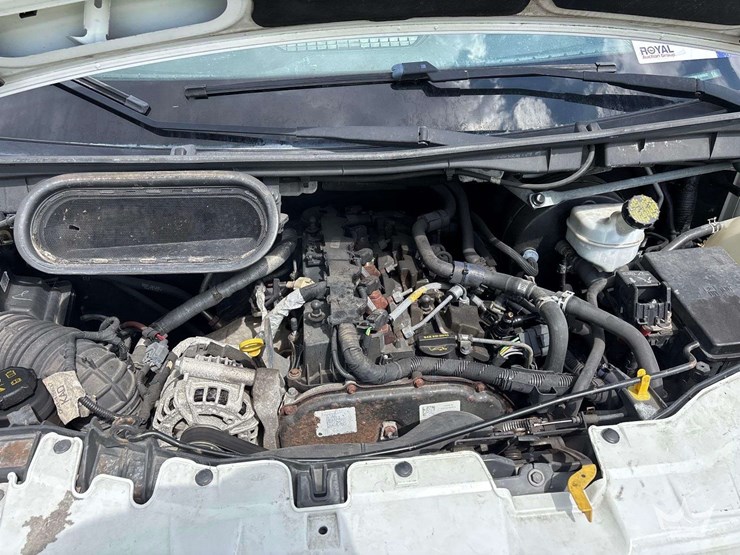 2015-ford-transit-image-10