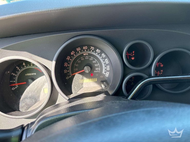 2012-toyota-tundra-sr5-image-20