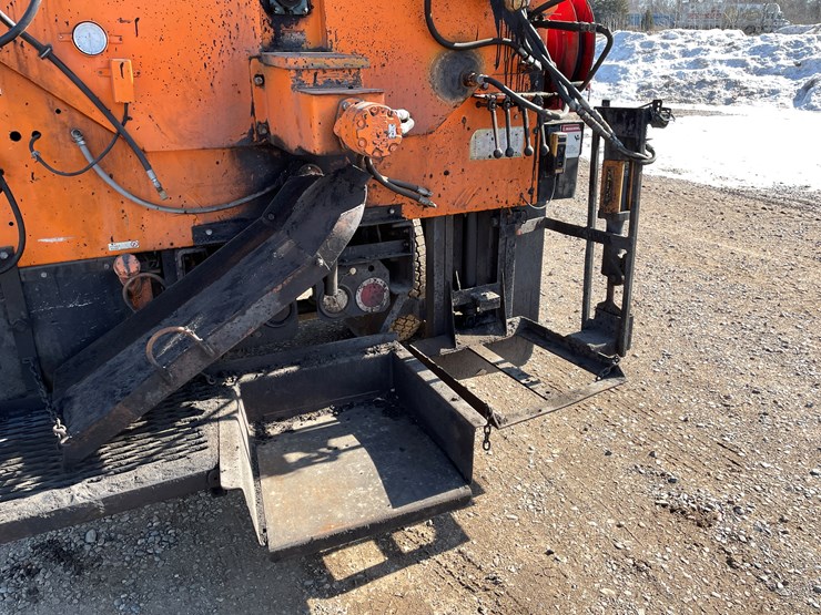 #1465-•-2013-freightliner-asphalt-truck-(has-mn-title)-image-30