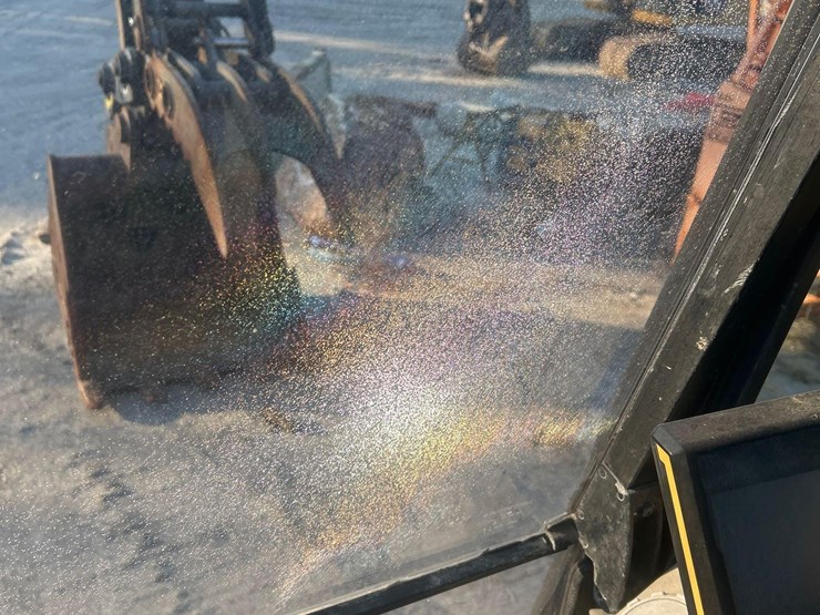 2016-volvo-ecr235el-image-37